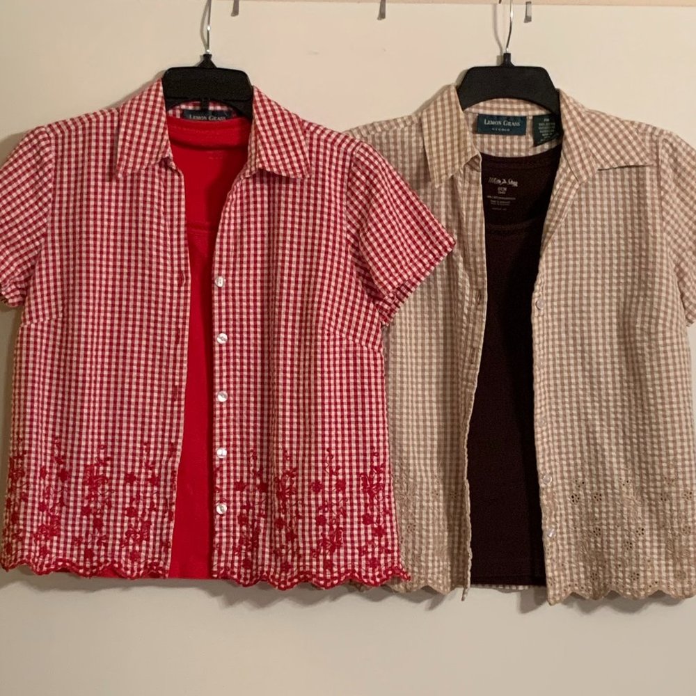 Lemon Grass Studio Petite Medium Short Sleeve Five Button Top